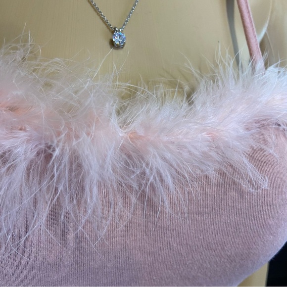 ‼️CLEARANCE Item‼️| SHEIN Pink Fur Crop Top - Picture 5 of 11